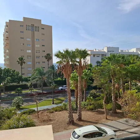 2-bed In Port אסטפונה