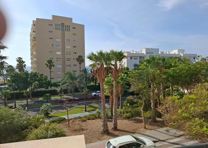 2-bed In Port إِستيبونا